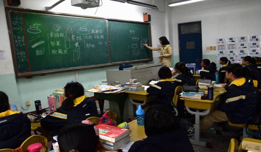 “點燃興趣之花，綻放青春年華”——學生社團課